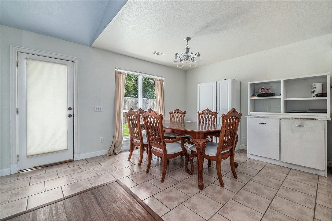 2977 Kings Dr Springdale, AR 72764 - Thumbnail 4