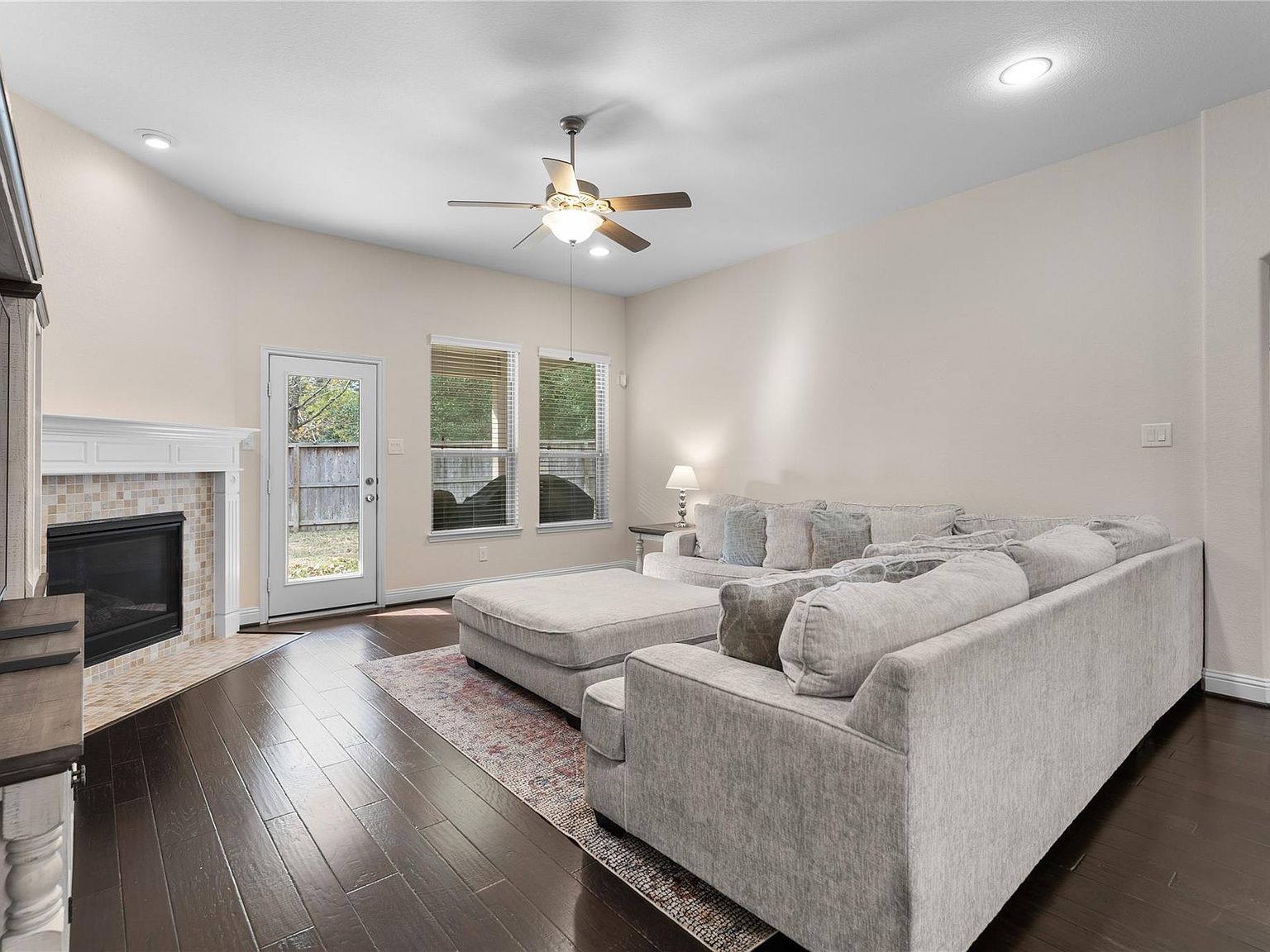 2606 Tacoma Springs Dr Conroe, TX 77304 - Thumbnail 4