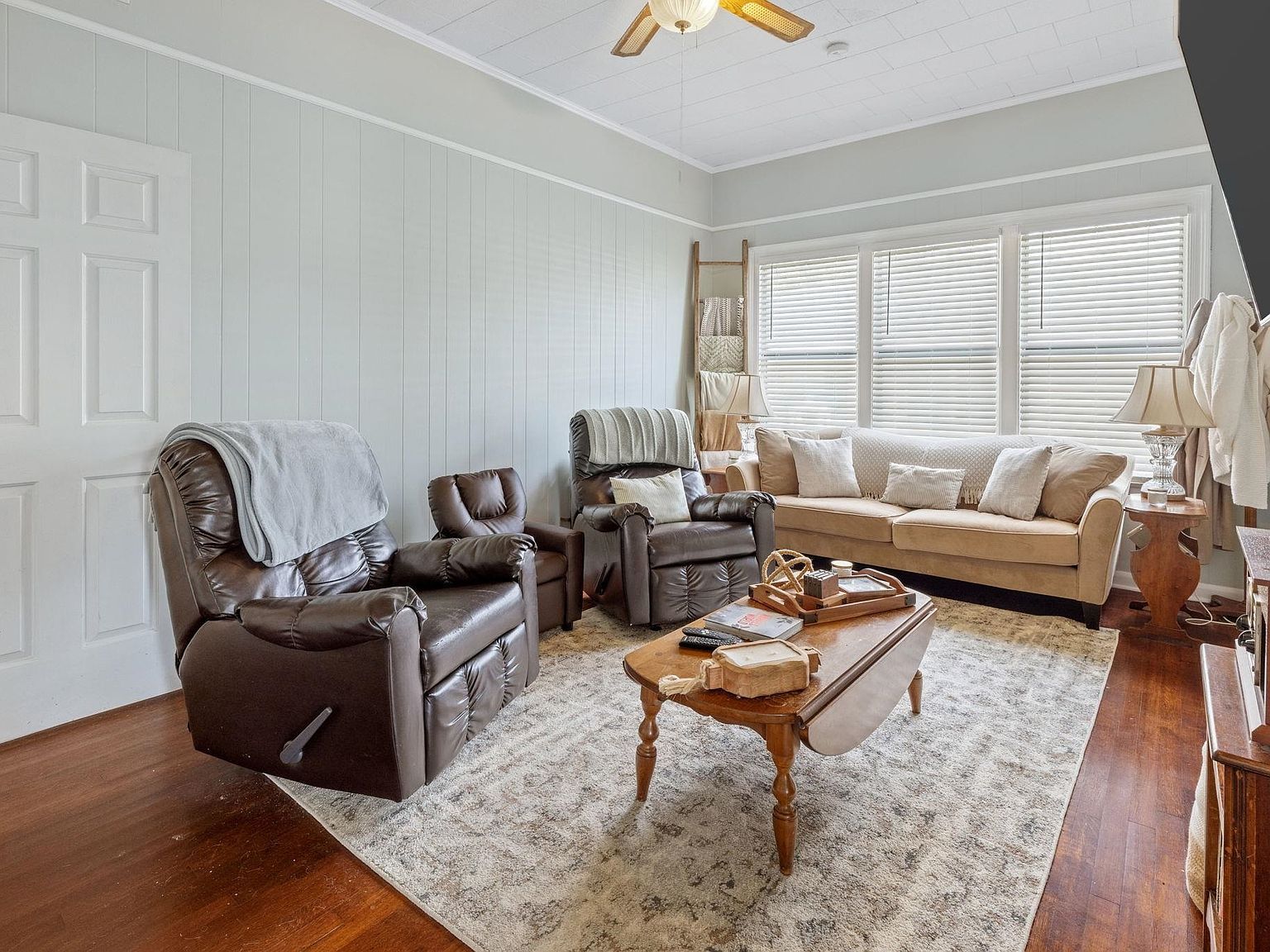 523 E Nezpique St Jennings, LA 70546 - Thumbnail 4