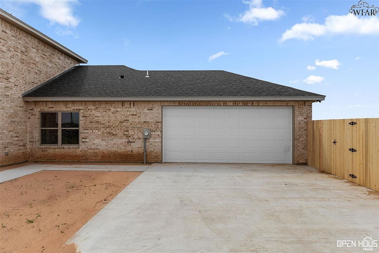 1212 Bell Rd N Iowa Park, TX 76367 - Thumbnail 4
