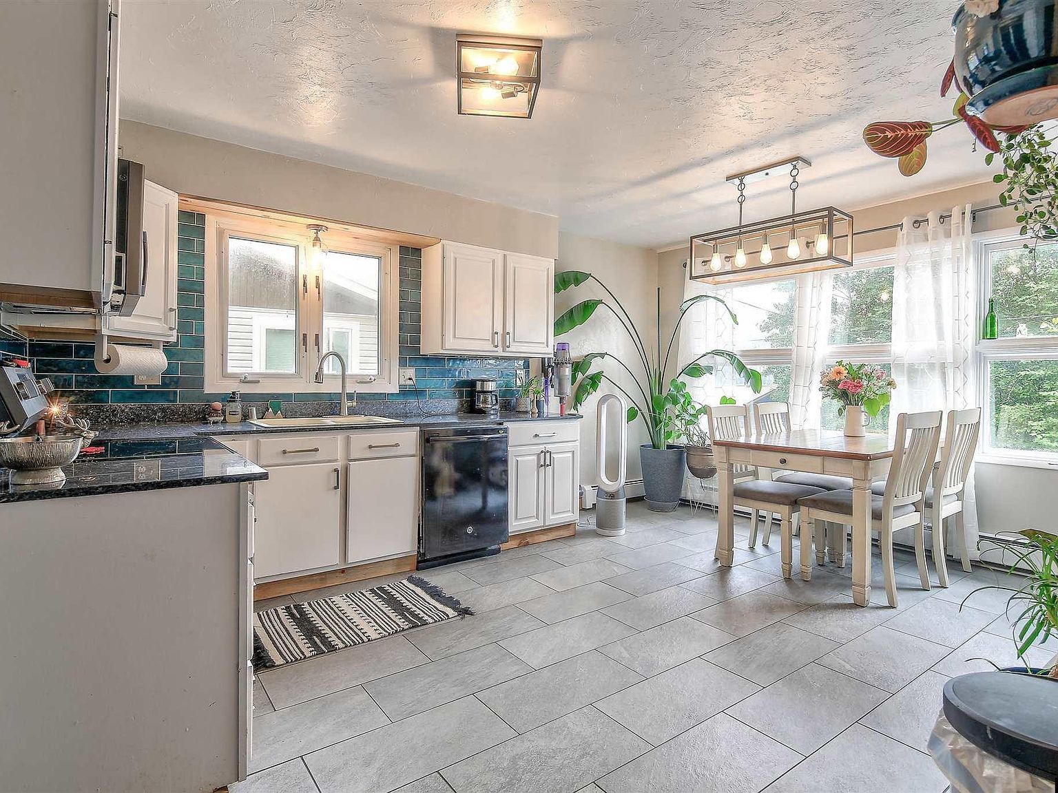 615 5th St Douglas, AK 99824 - Thumbnail 4