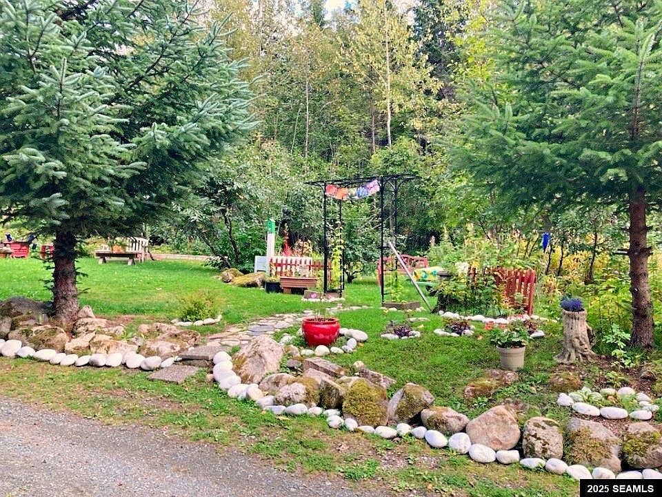 808 Small Tracts Rd Haines, AK 99827 - Thumbnail 4