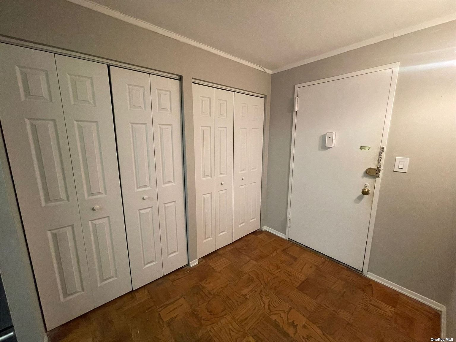 100 Clinton Ave APT 1H Mineola, NY 11501 - Thumbnail 4