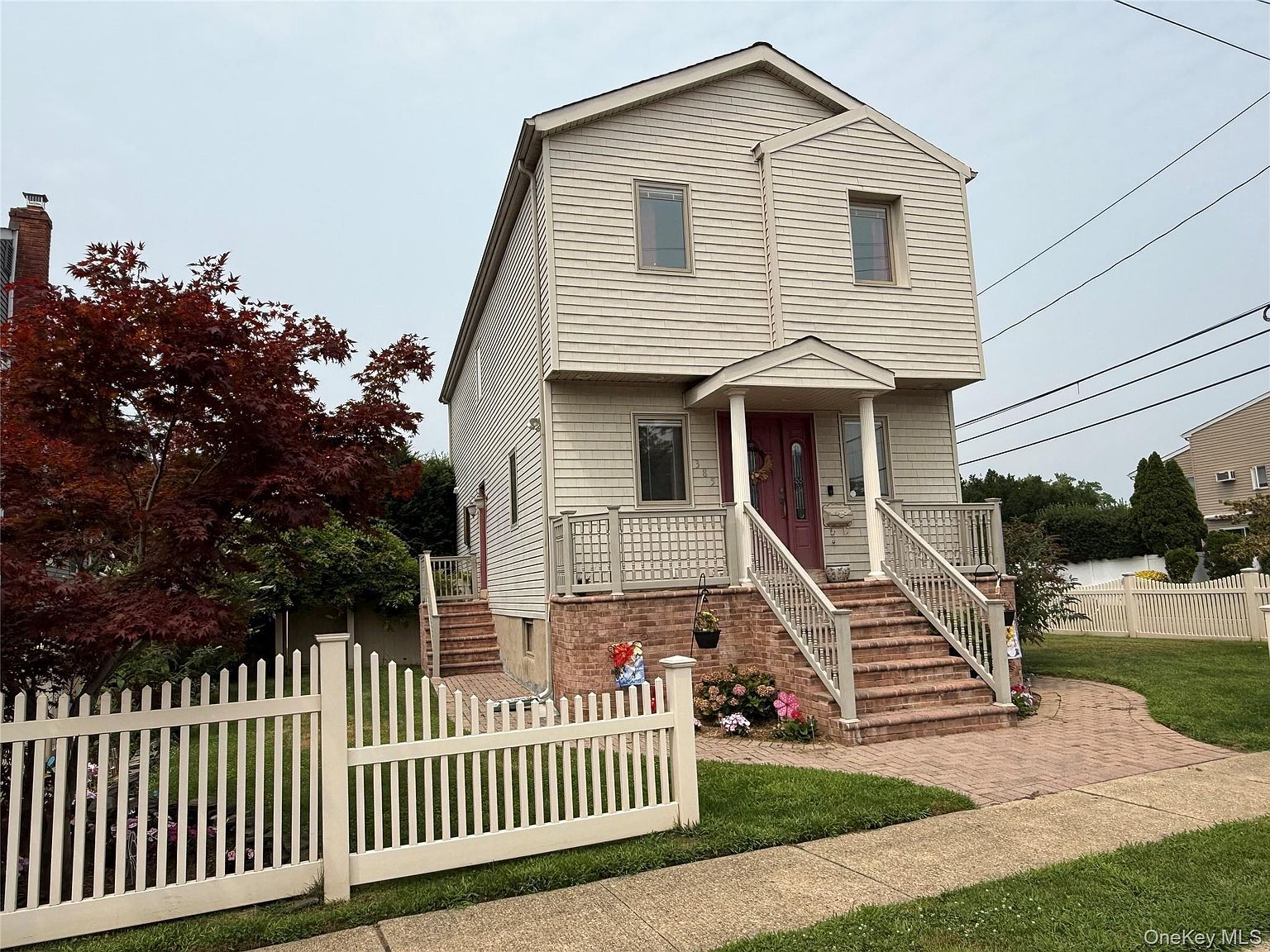 385 Oceanside Pkwy Oceanside, NY 11572 - Thumbnail 4