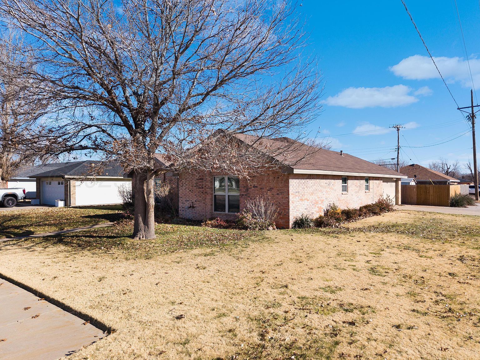 1321 Morton Ave Dumas, TX 79029 - Thumbnail 4