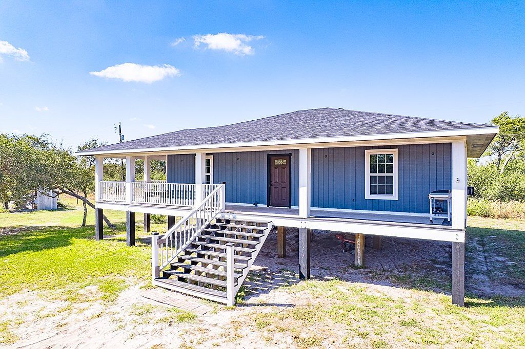 1430 16th St Rockport, TX 78382 - Thumbnail 4