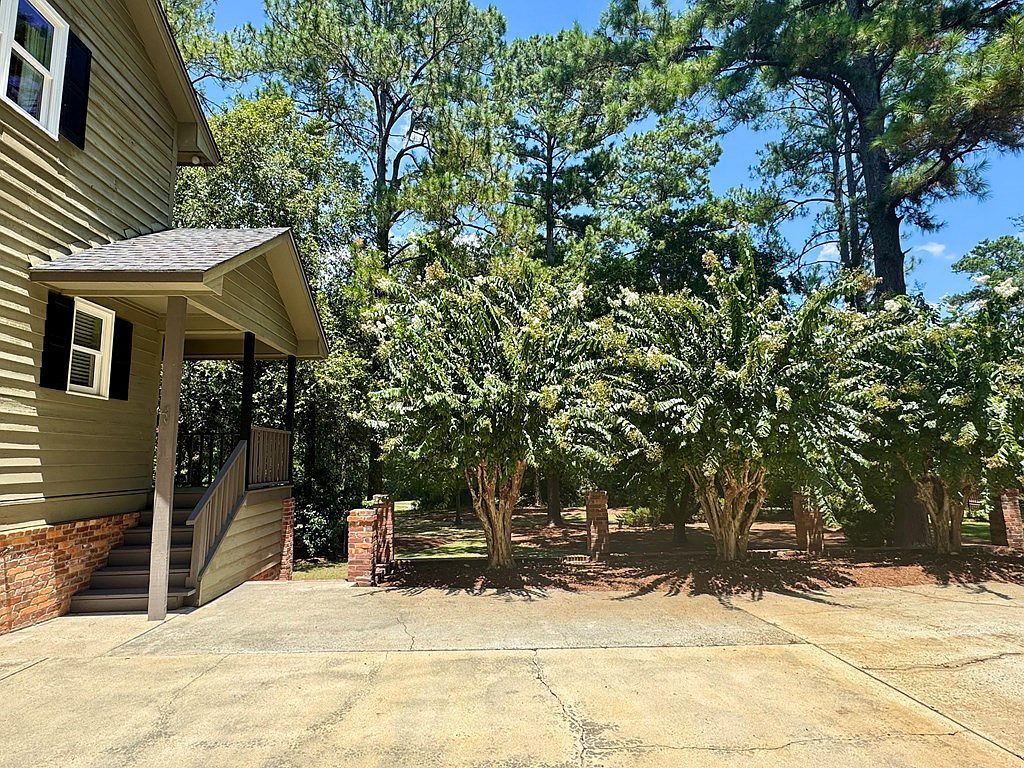 9 Country Club Pl Tifton, GA 31793 - Thumbnail 4