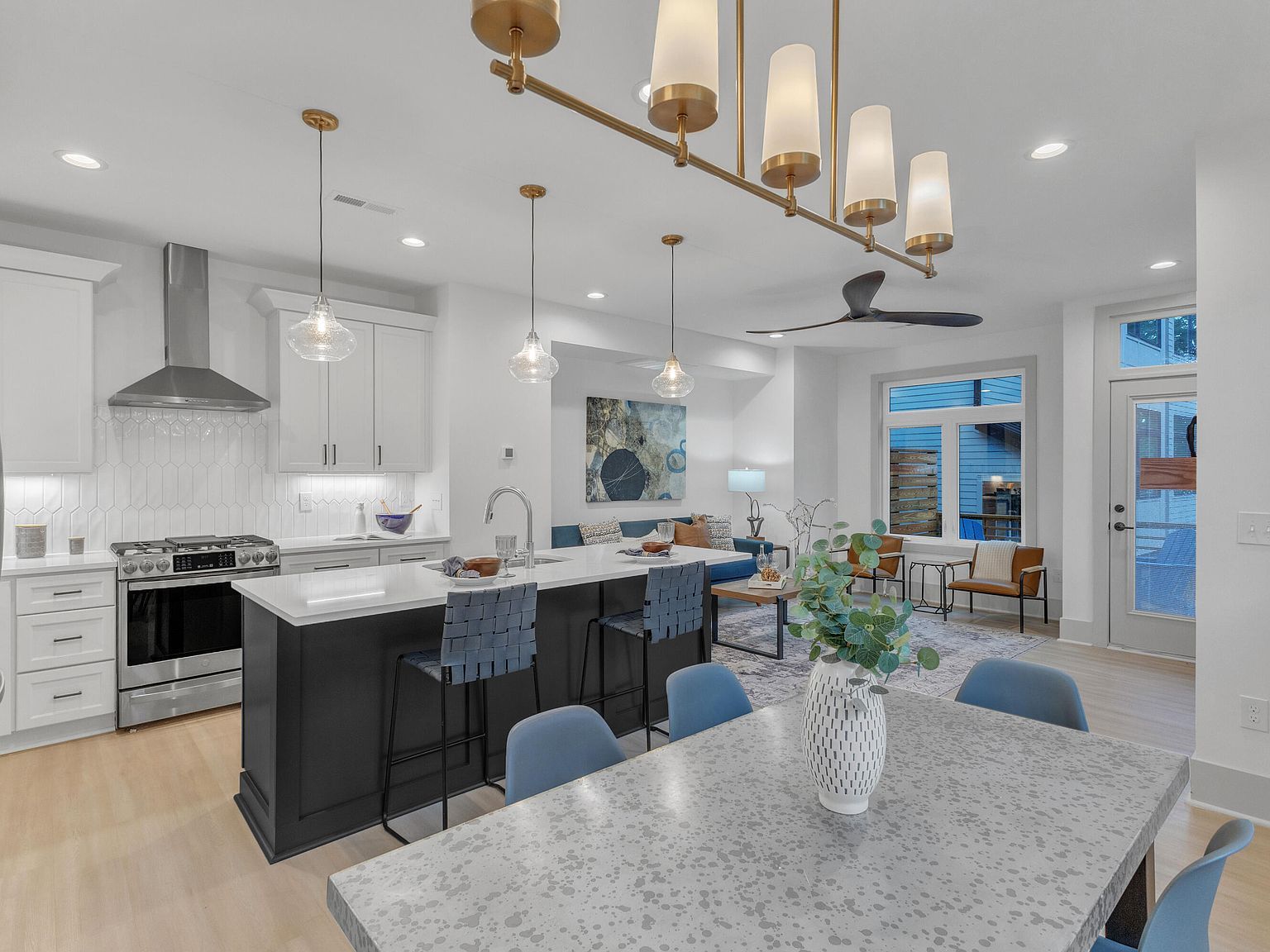 1105 Glascock St UNIT 101 Raleigh, NC 27610 - Thumbnail 4