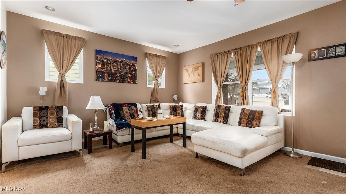 914 Taylor Ave Cambridge, OH 43725 - Thumbnail 4