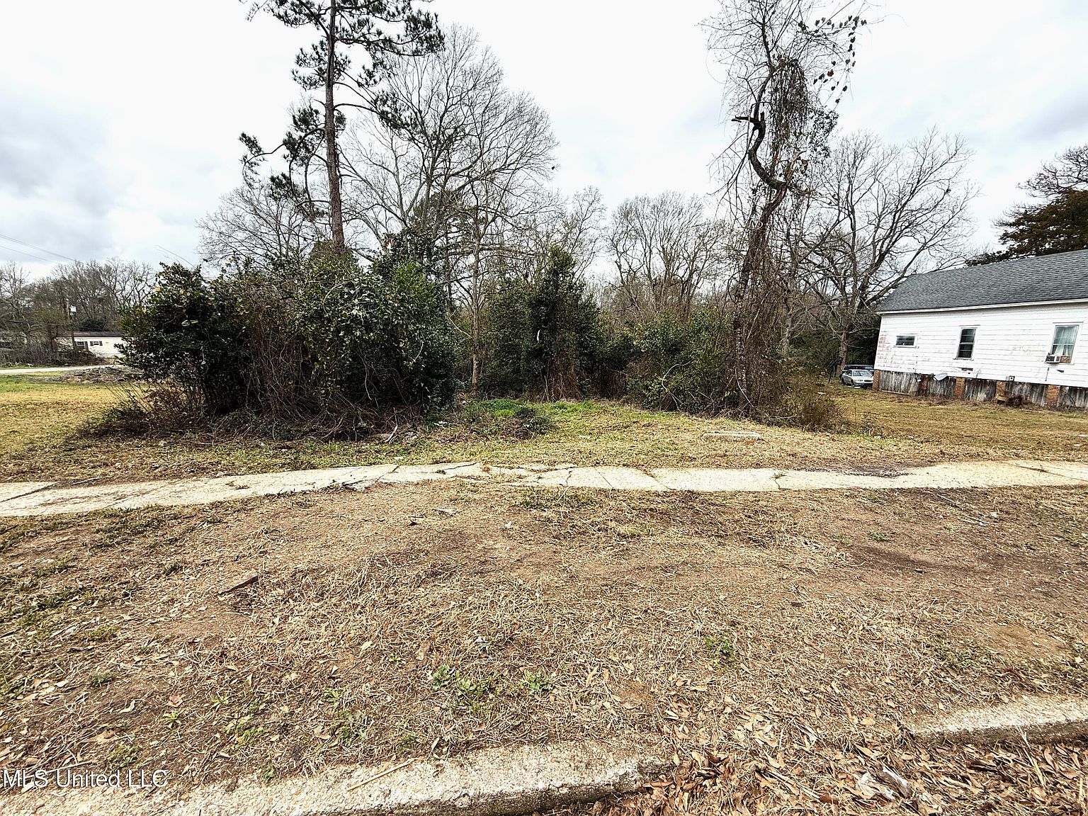 318 Cherry St S McComb, MS 39648 - Thumbnail 4