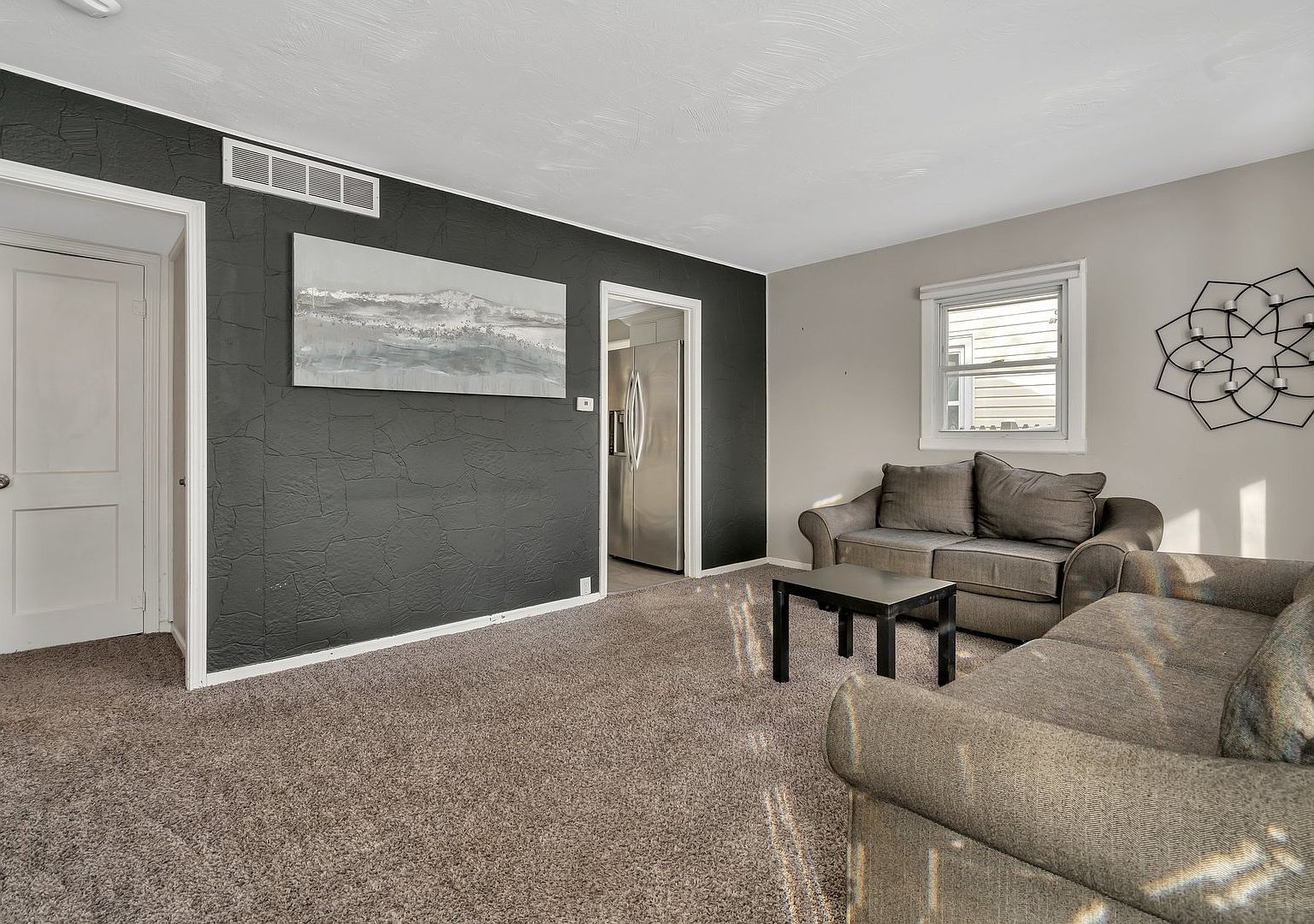 309 S May St Joliet, IL 60436 - Thumbnail 4