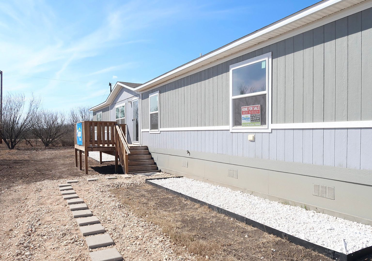 146 Frio Estates Dr Moore, TX 78057 - Thumbnail 4