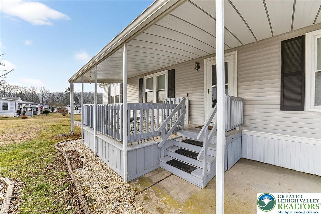 37 Stacey Dr Walnutport, PA 18088 - Thumbnail 4