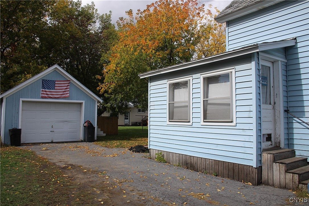 148 Duffy St Watertown, NY 13601 - Thumbnail 4