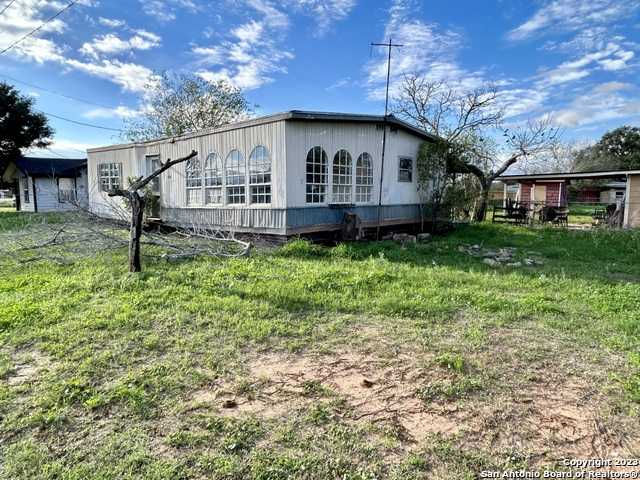 117 Welhausen, Poth, TX, USA, 78147 - Thumbnail 4