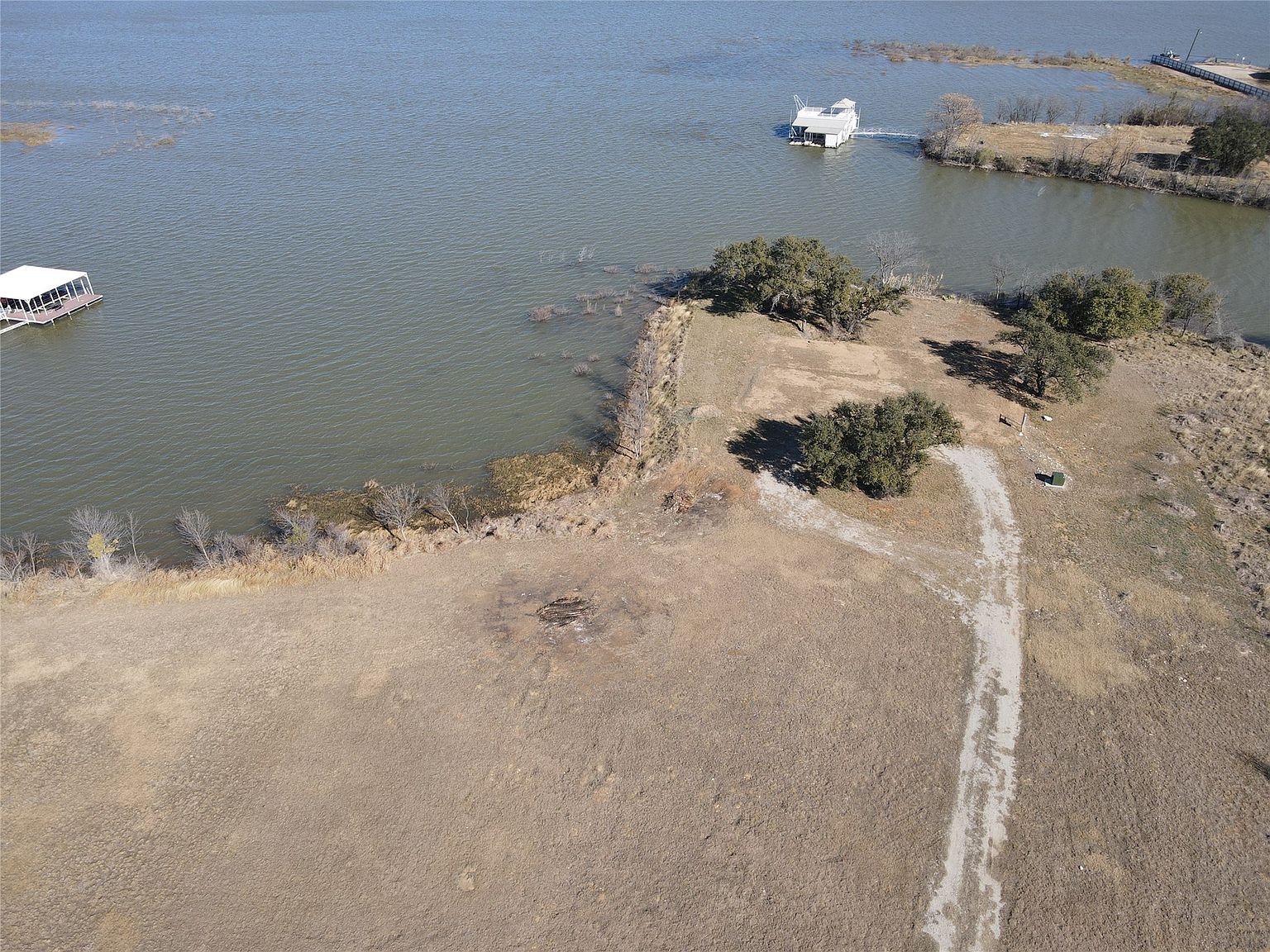 128 Lakeside Dr Brownwood, TX 76801 - Thumbnail 4