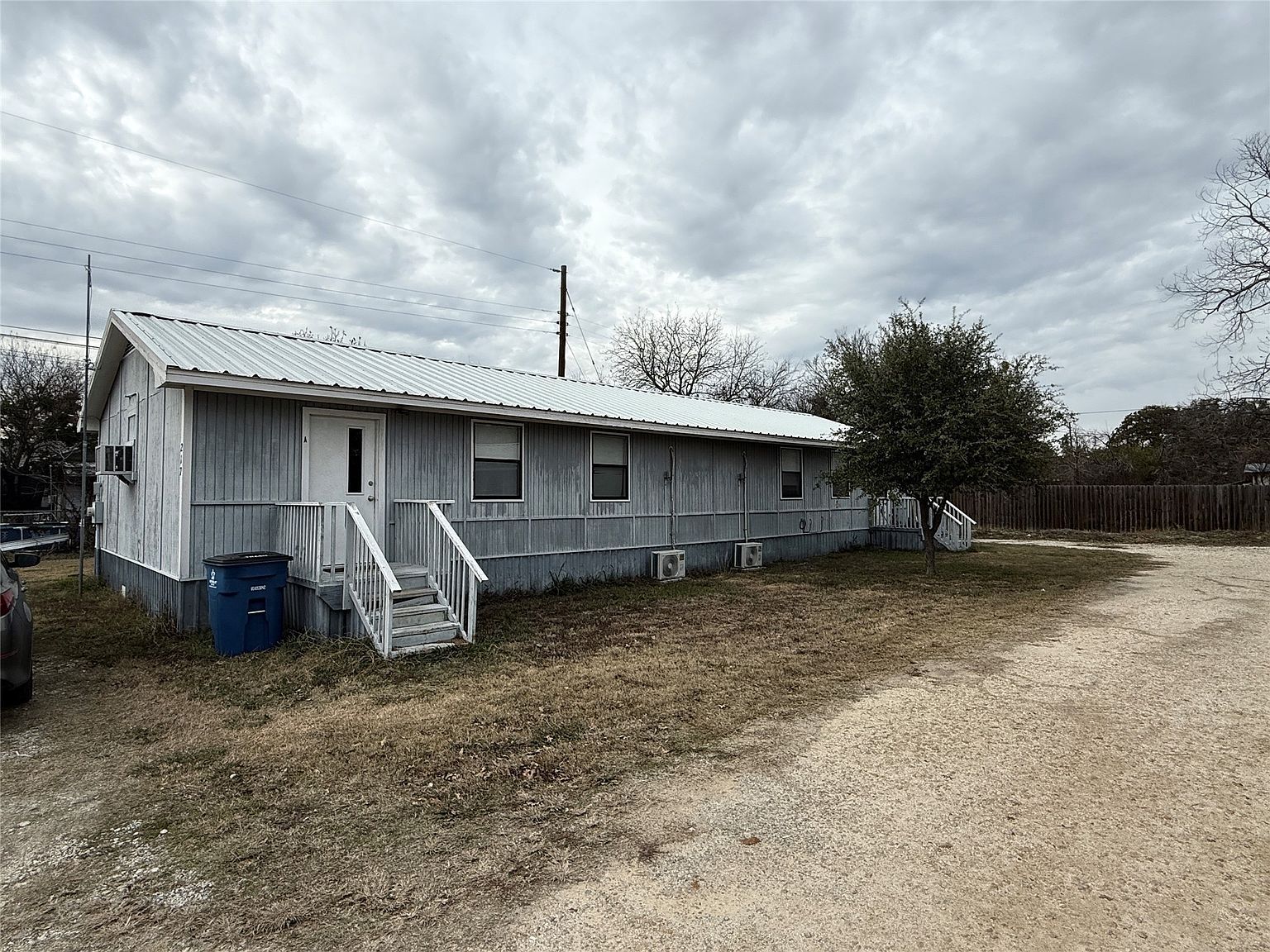 217 NE 2nd St Cross Plains, TX 76443 - Thumbnail 4