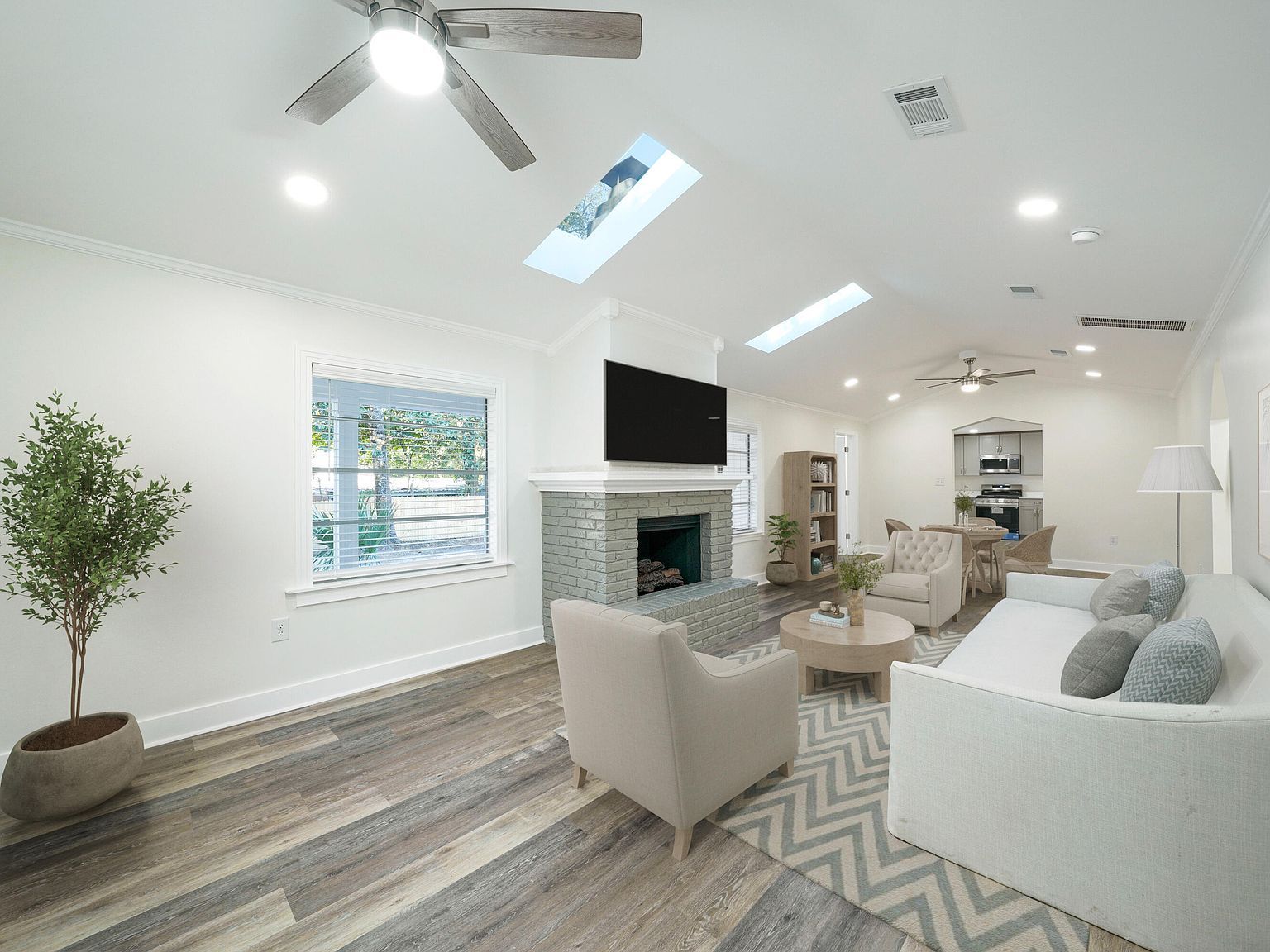 710 Powell Dr Niceville, FL 32578 - Thumbnail 4