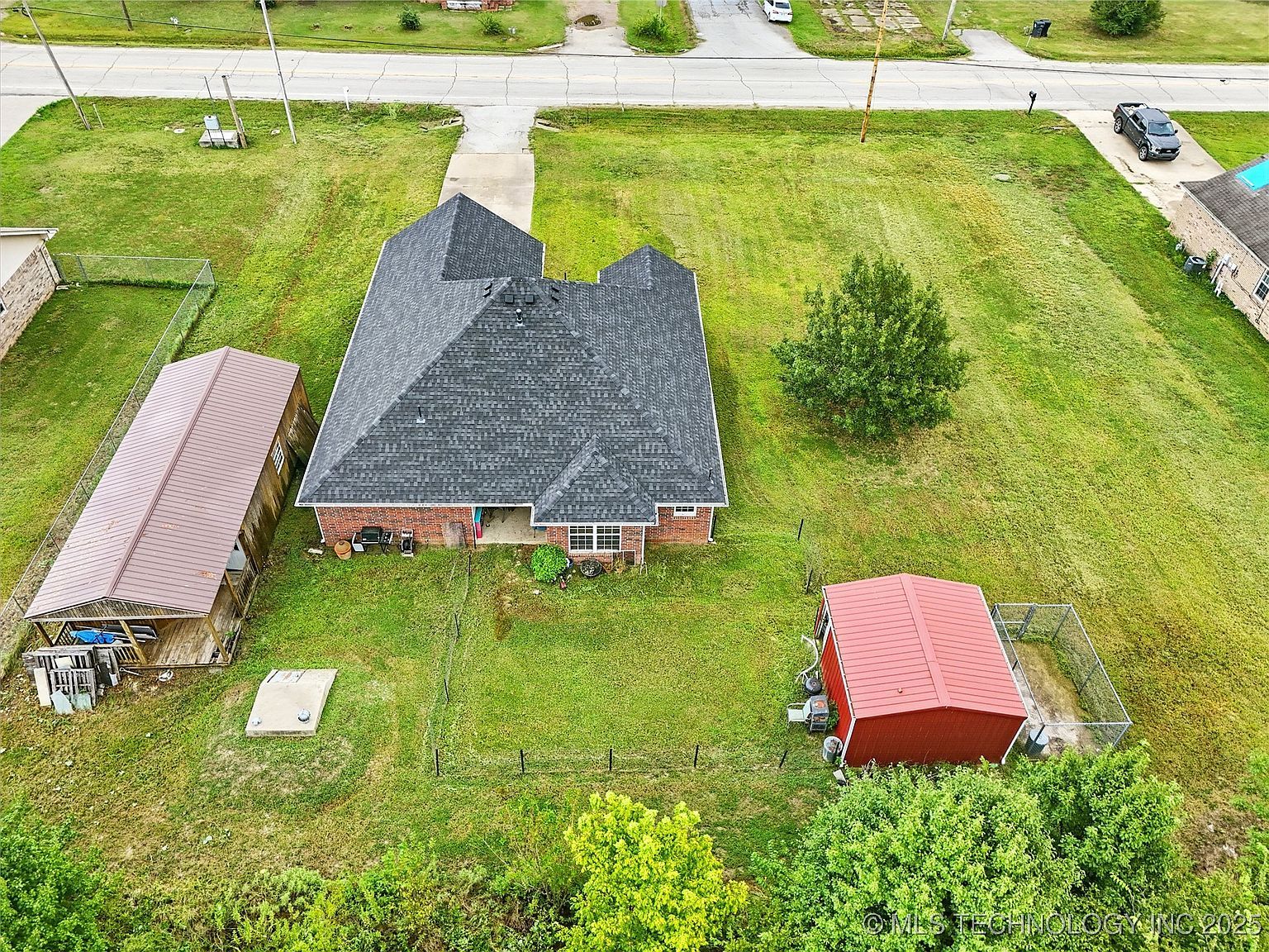 504 N Hughes Ave Morris, OK 74445 - Thumbnail 4