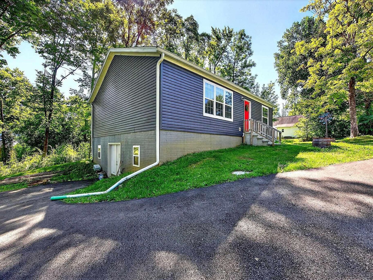 1645 E Lena Ave Bloomington, IN 47401 - Thumbnail 4