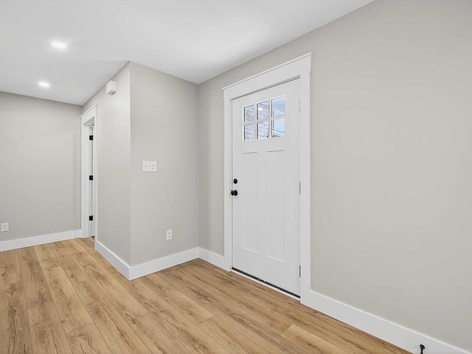 3633 E 3rd St Bloomington, IN 47401 - Thumbnail 4