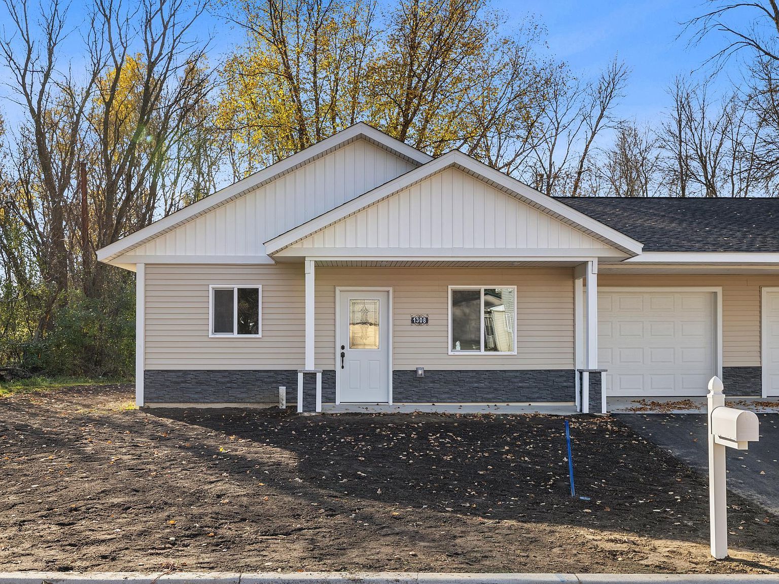 1308 Chicago Ave Brainerd, MN 56401 - Thumbnail 4