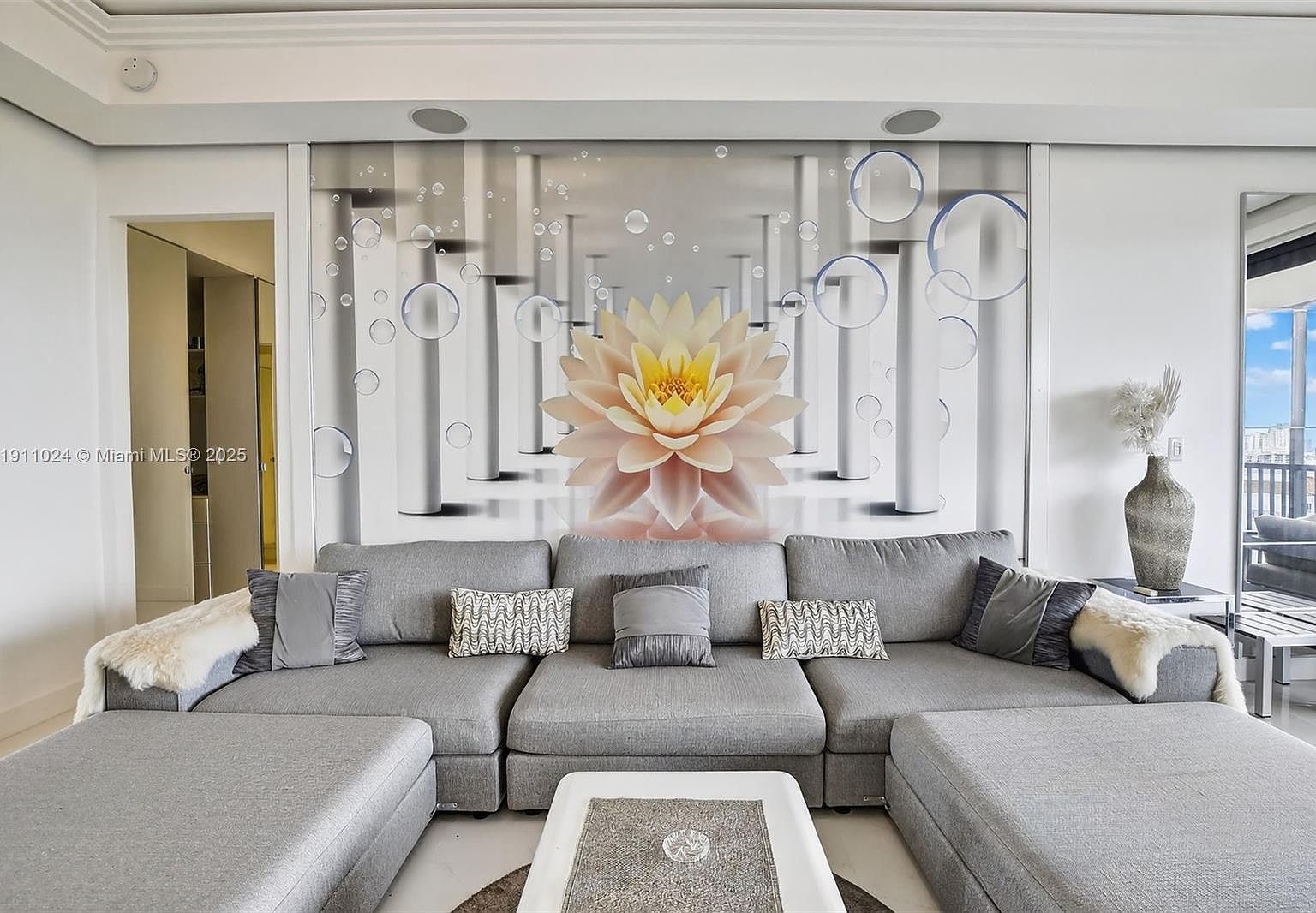 20335 N Country Club Dr #PENTHOUSE 4 Miami, FL 33180 - Thumbnail 4