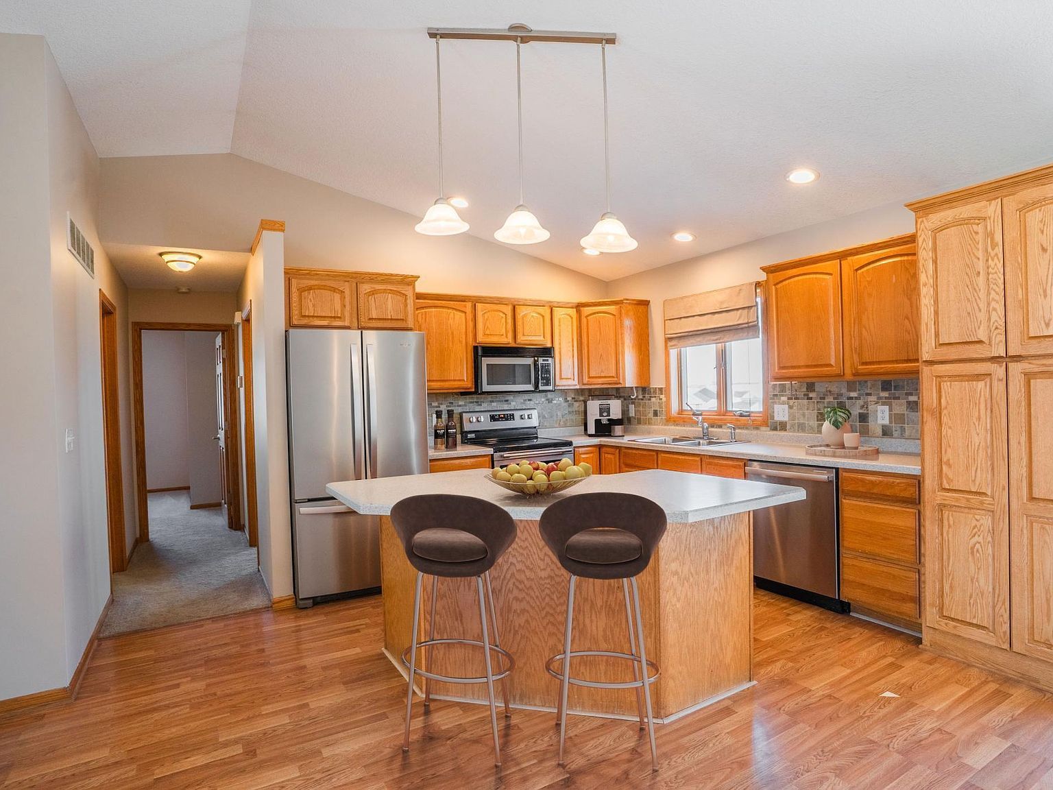 615 5th St NE Plainview, MN 55964 - Thumbnail 4