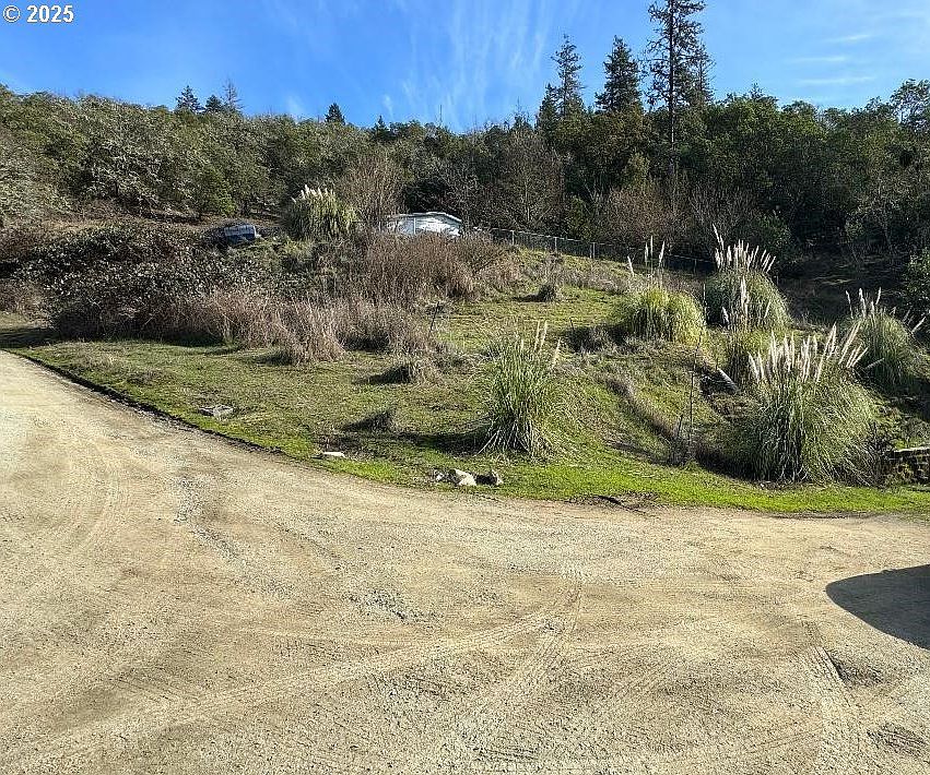 424 Aker Dr Myrtle Creek, OR 97457 - Thumbnail 4