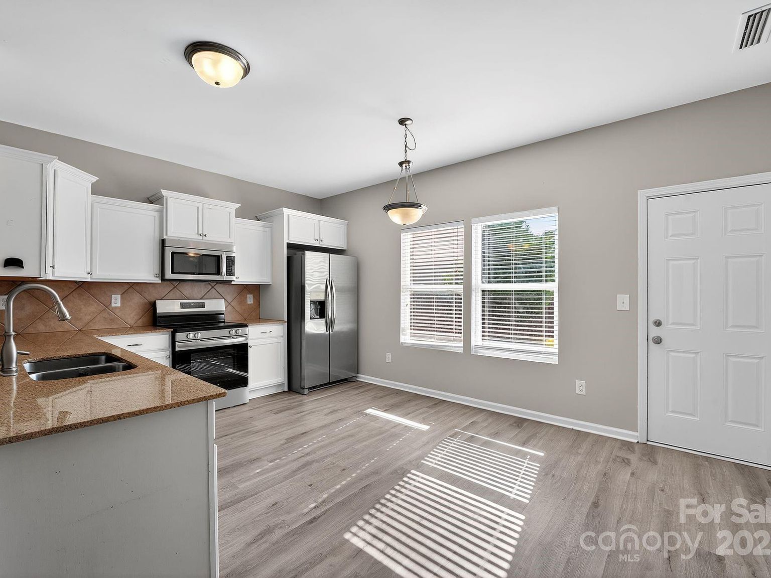 557 Sansberry Dr York, SC 29745 - Thumbnail 4