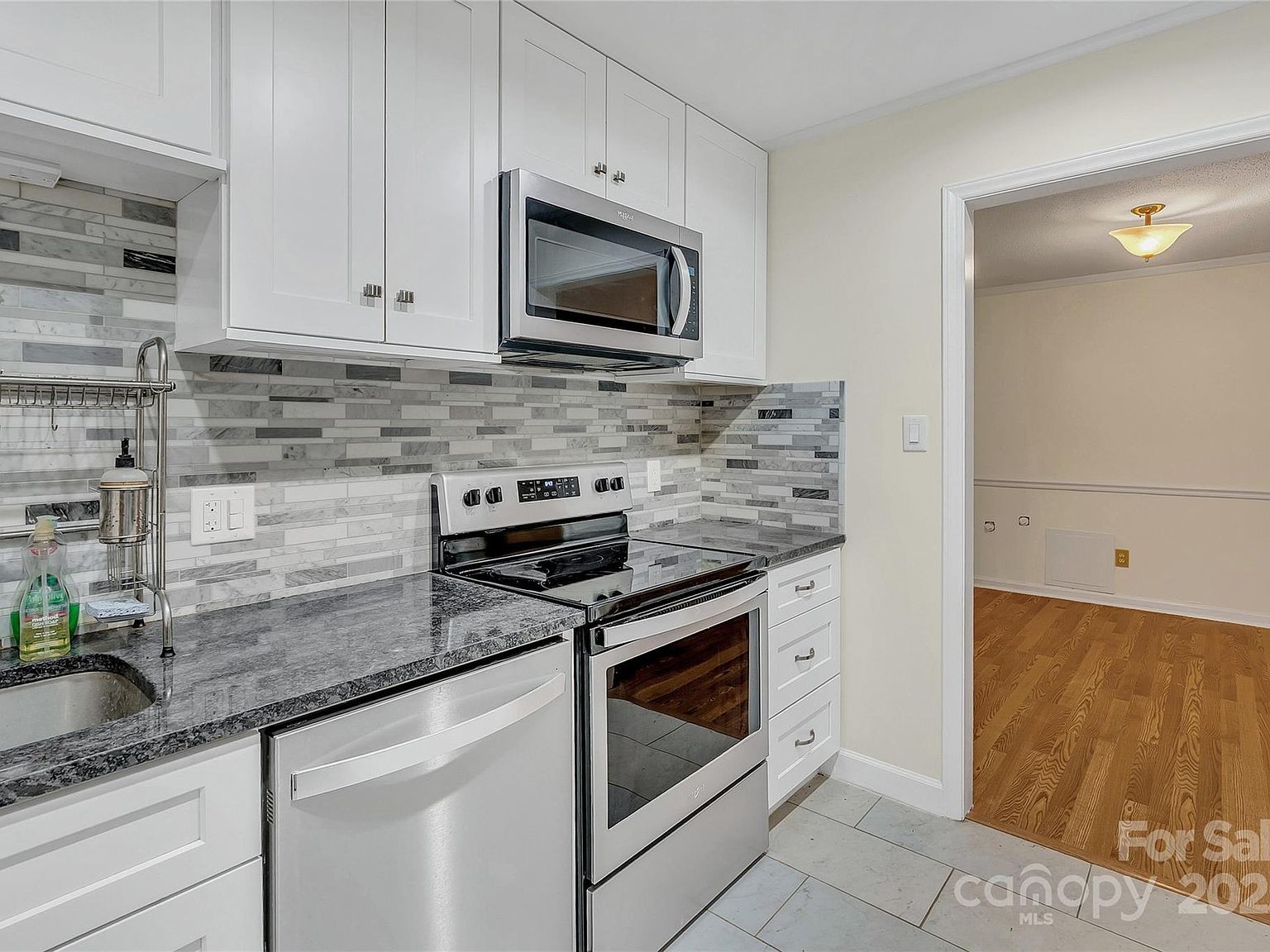 4754 Hedgemore Dr Charlotte, NC 28209 - Thumbnail 4