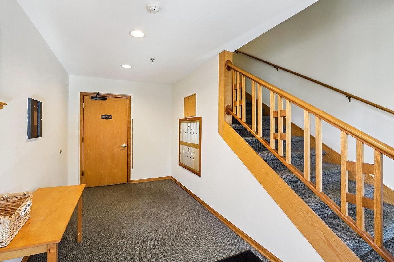 2820 Mickelson Pkwy UNIT 205 Fitchburg, WI 53711 - Thumbnail 4