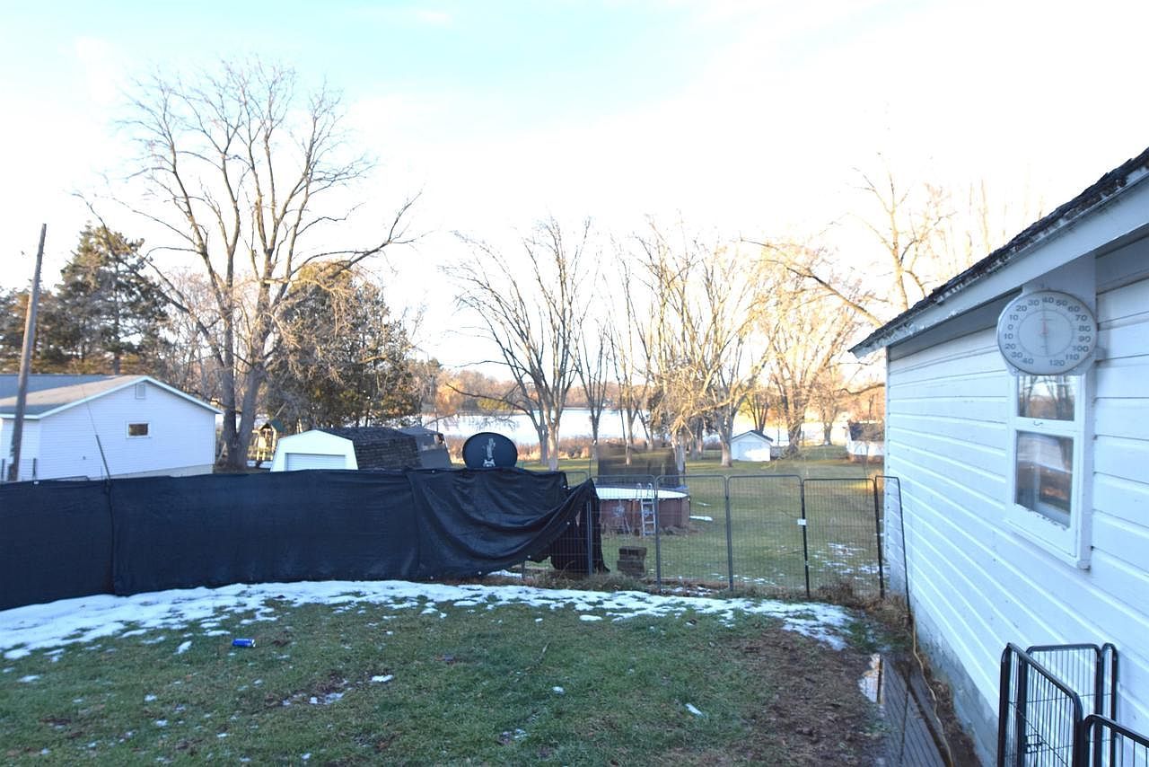 215-217 W Haertel St Portage, WI 53901 - Thumbnail 4