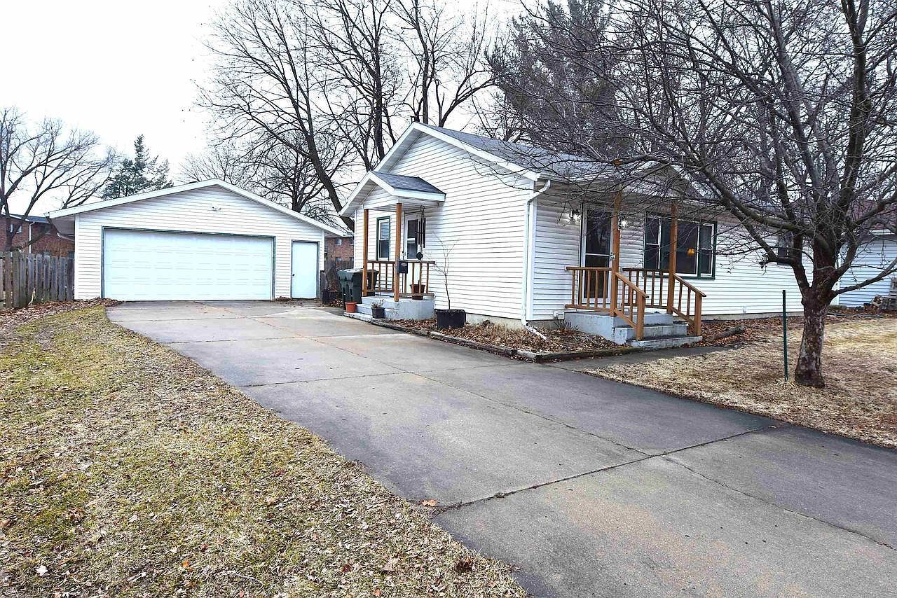 636 N Bird St Sun Prairie, WI 53590 - Thumbnail 4