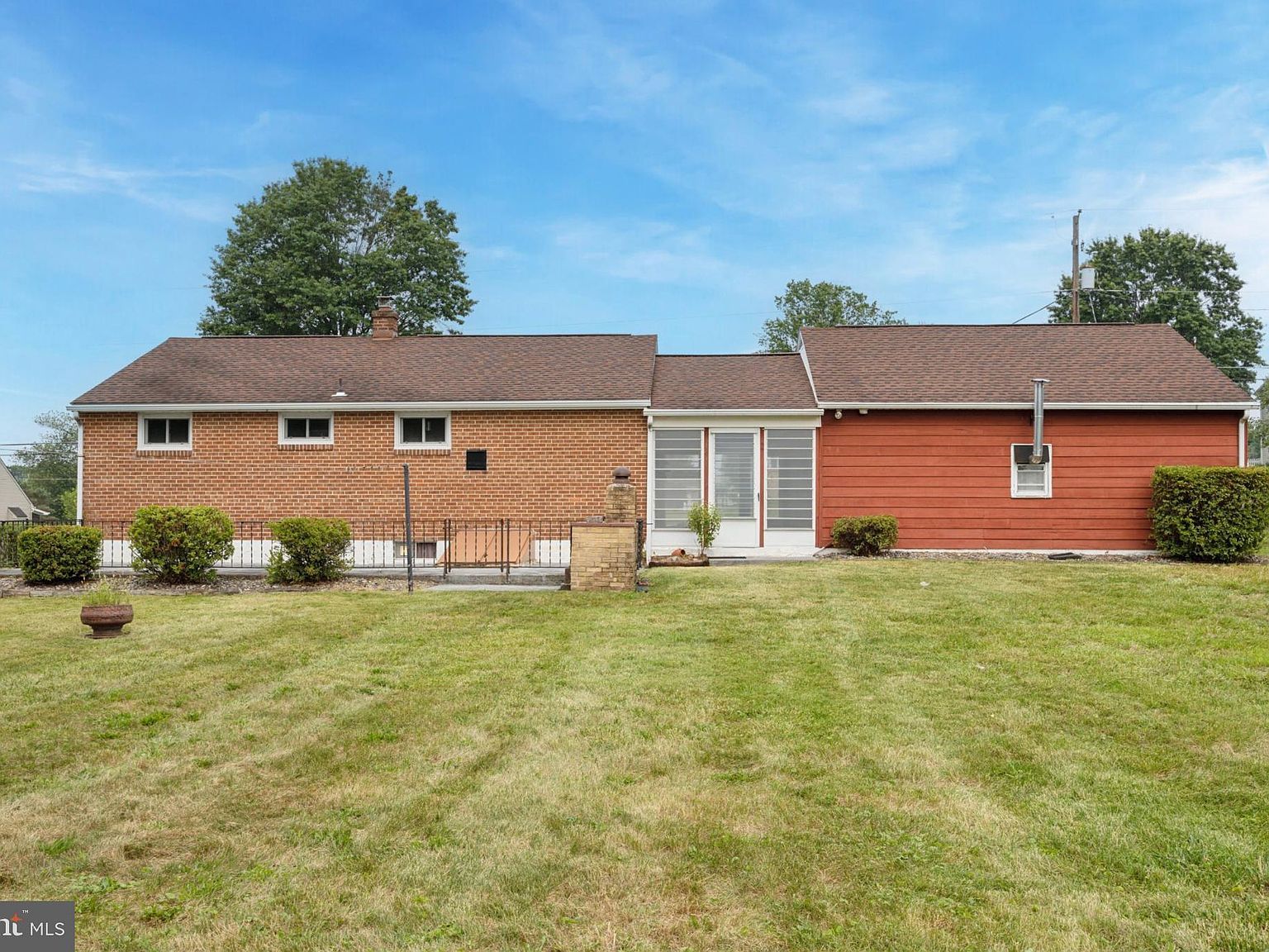 2518 Rhoads Rd Gilbertsville, PA 19525 - Thumbnail 4