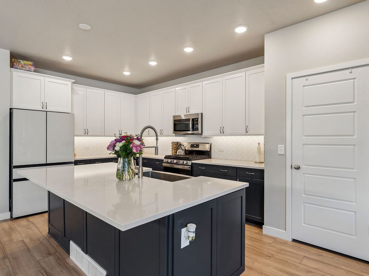 11619 S Silver Pond Dr W South Jordan, UT 84009 - Thumbnail 4