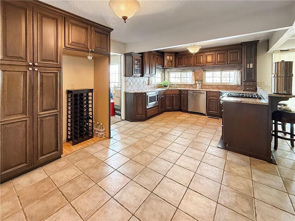 3040 Regency Dr Independence, KS 67301 - Thumbnail 4