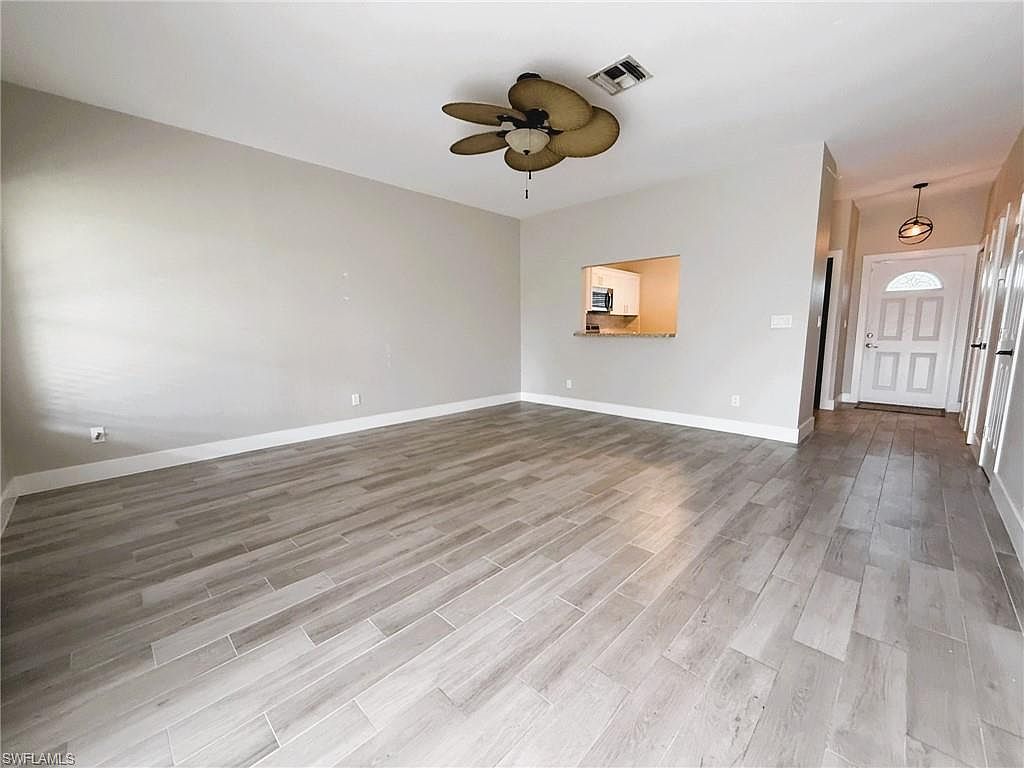 6129 Lake Front Dr Fort Myers, FL 33908 - Thumbnail 4