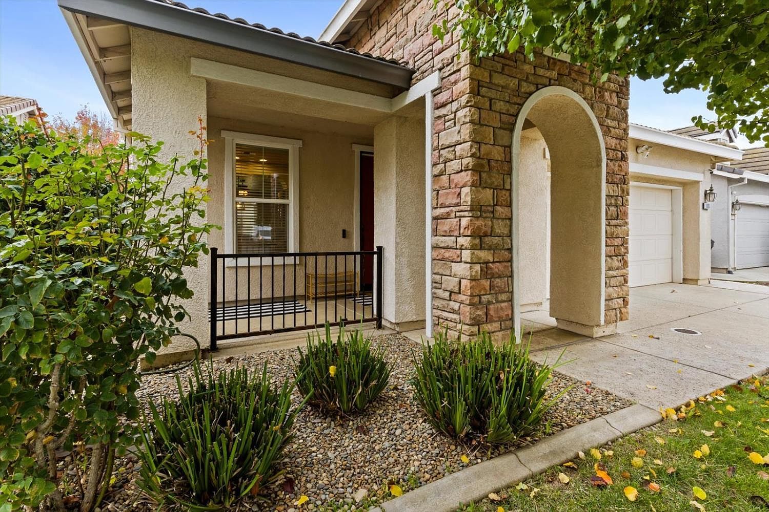 10065 Waterfield Dr Elk Grove, CA 95757 - Thumbnail 4