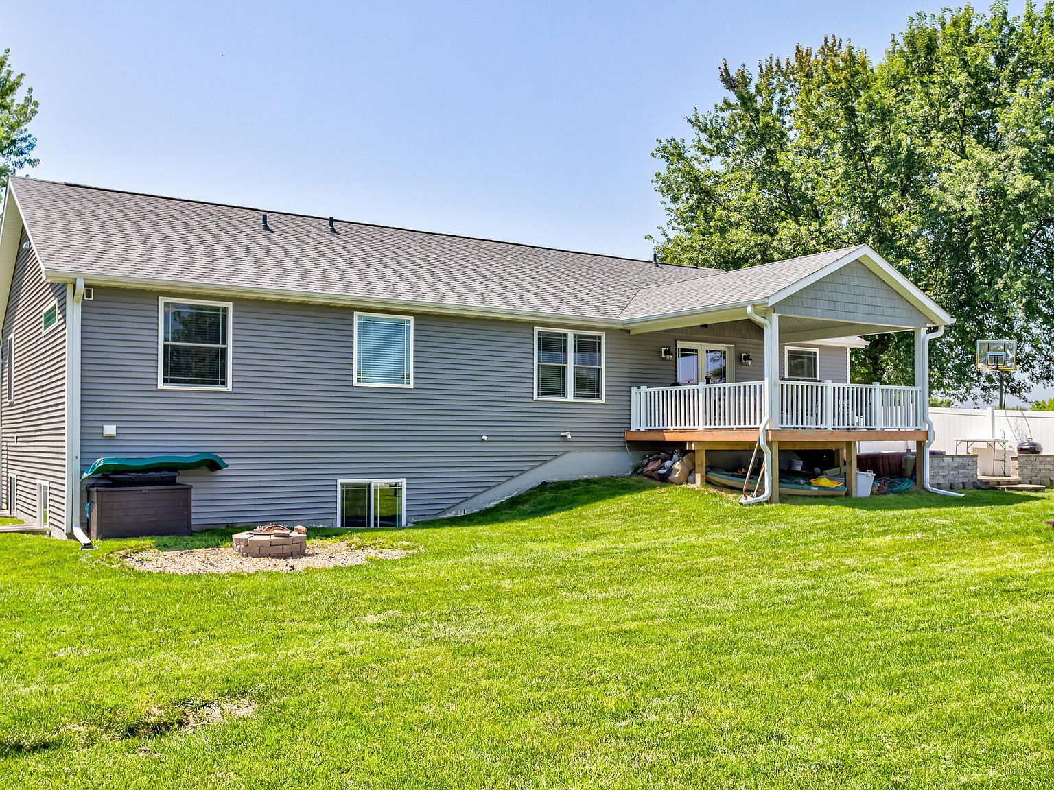 623 W Mulberry St Ogden, IA 50212 - Thumbnail 4