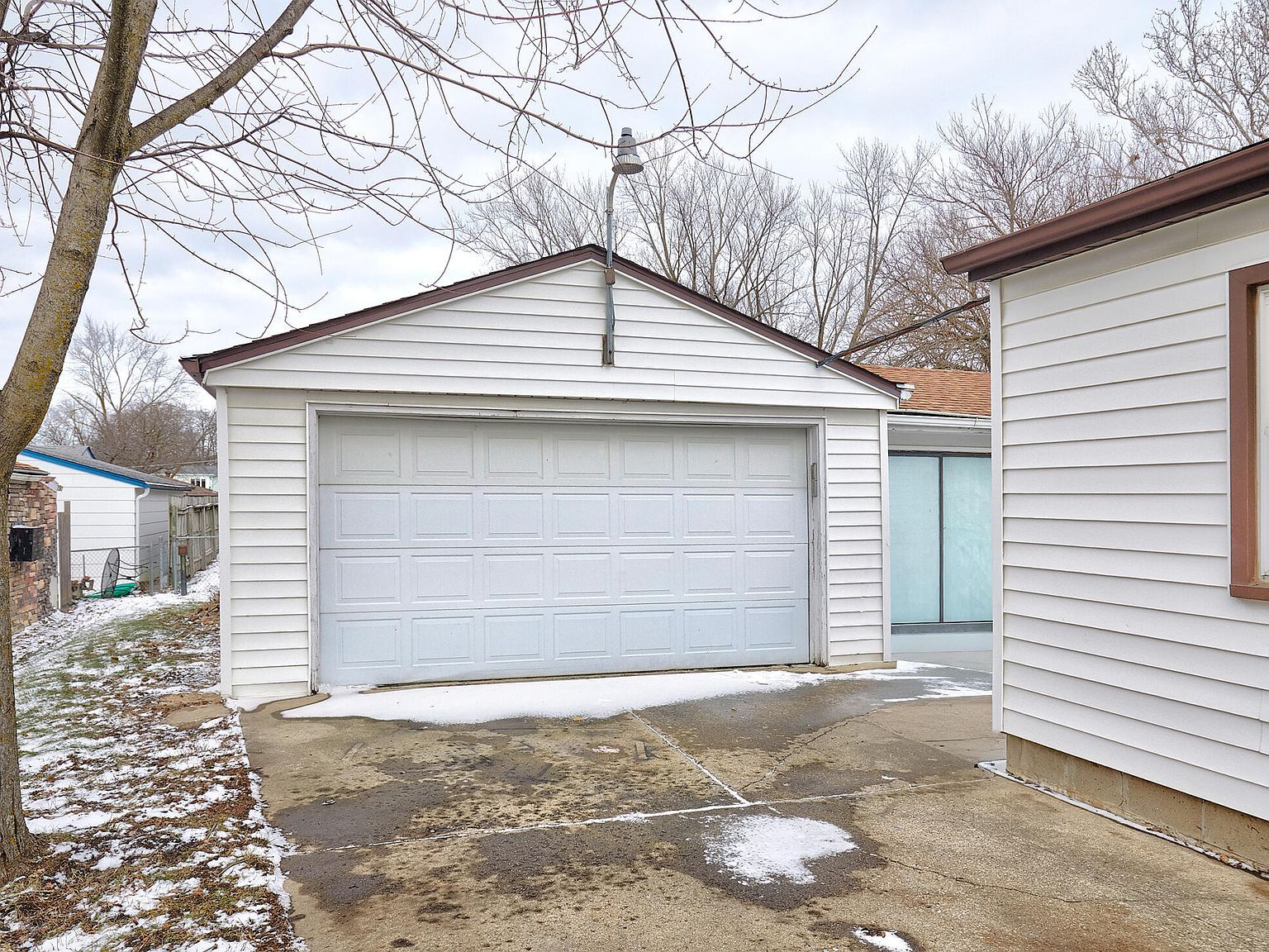 4106 E Seneca Ave Des Moines, IA 50317 - Thumbnail 4
