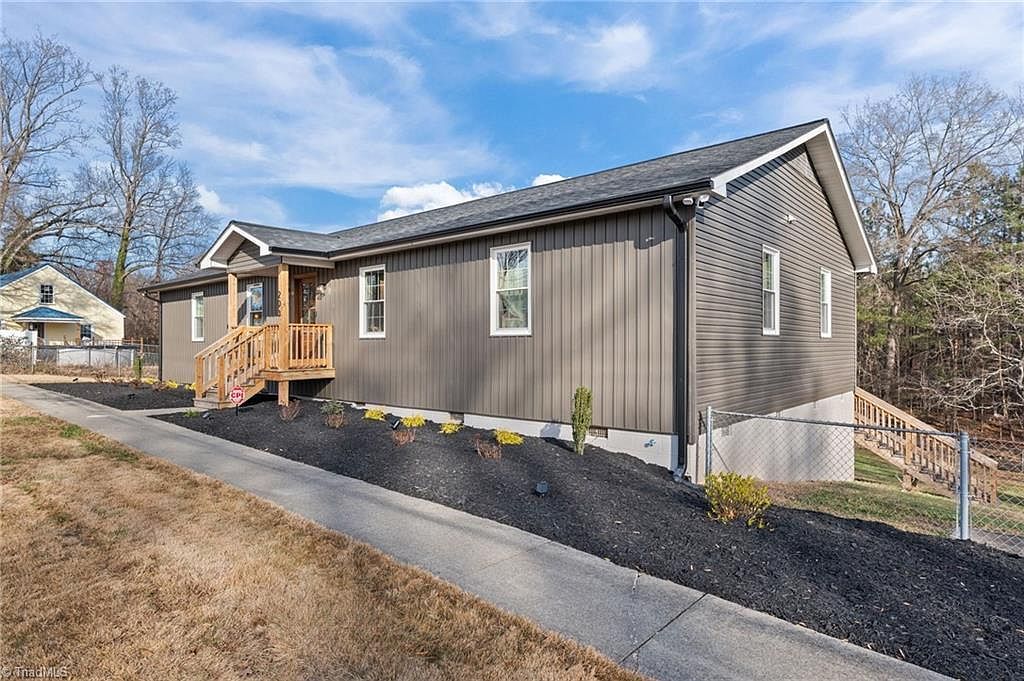 203 Church St S Stoneville, NC 27048 - Thumbnail 4