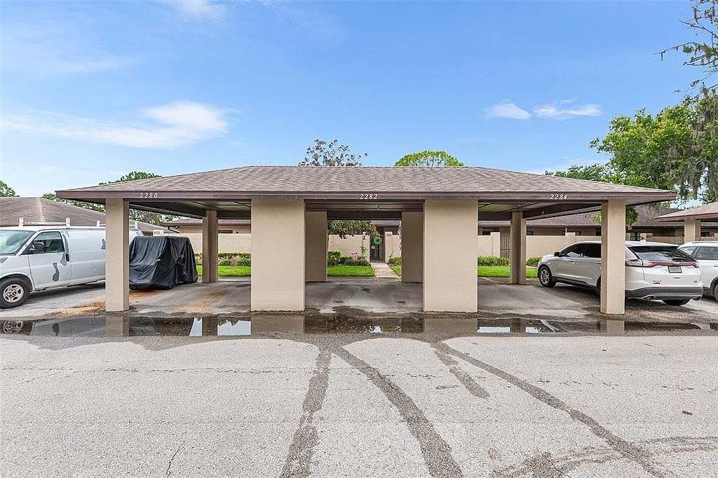 2282 Firestone Pl Winter Haven, FL 33884 - Thumbnail 4