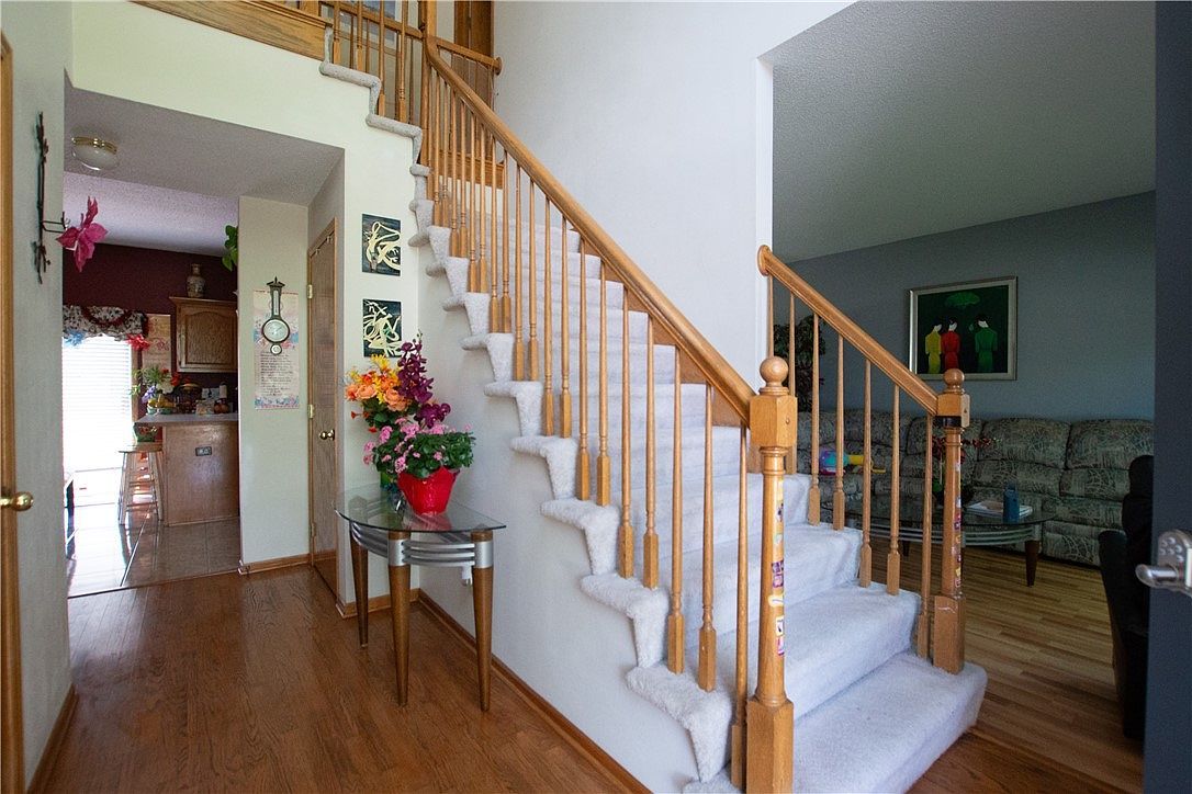 5070 Oakwood Ln West Des Moines, IA 50265 - Thumbnail 4