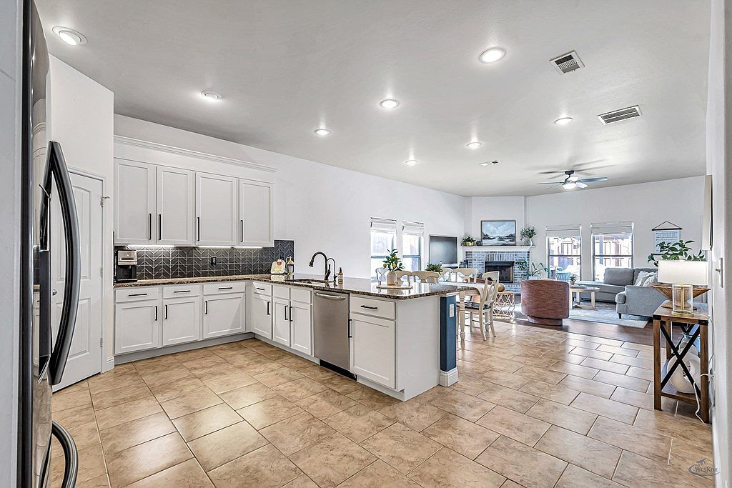 6907 Cattleman Dr Midland, TX 79705 - Thumbnail 4