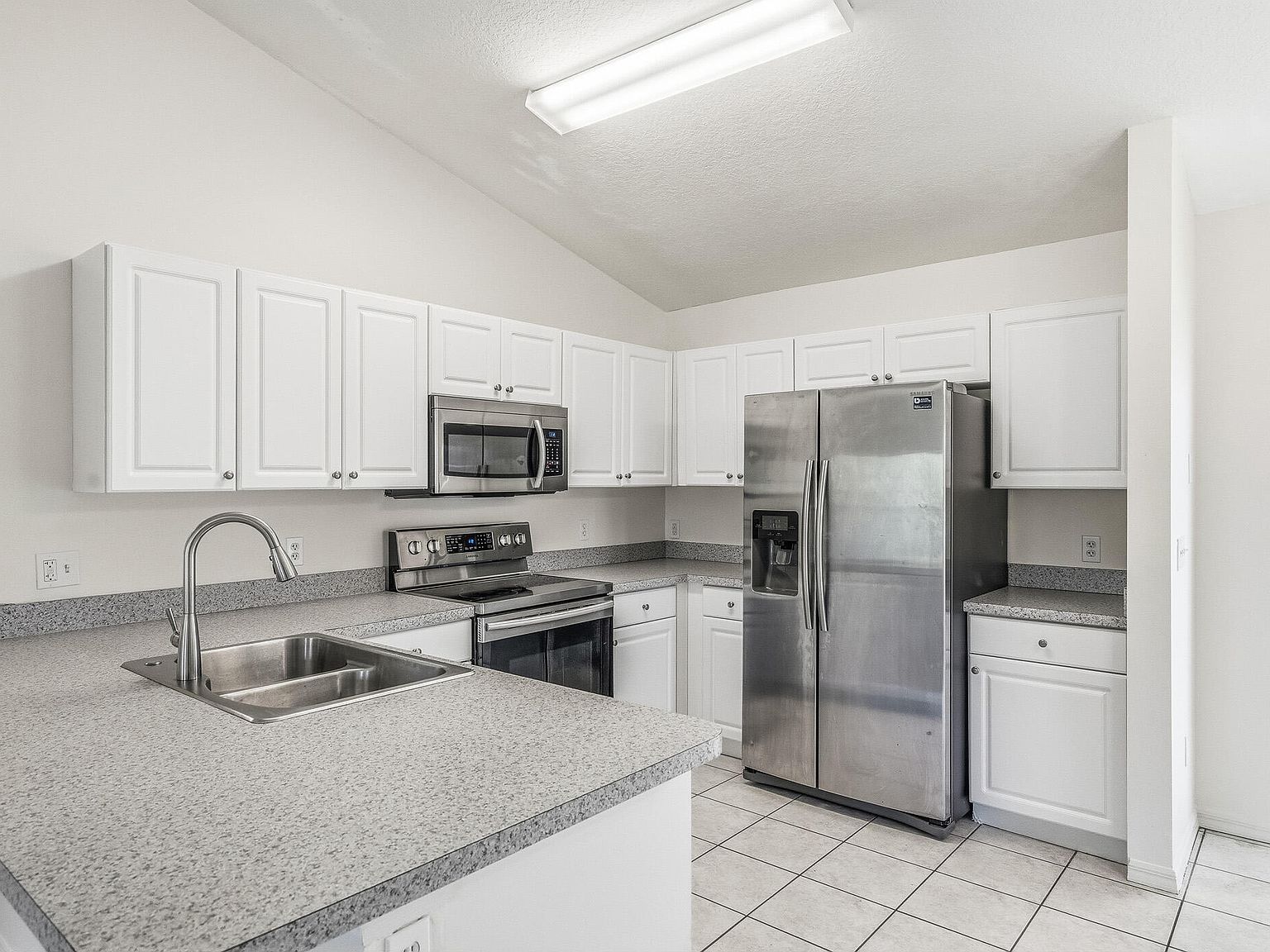 204 14th St SW #1 Vero Beach, FL 32962 - Thumbnail 4