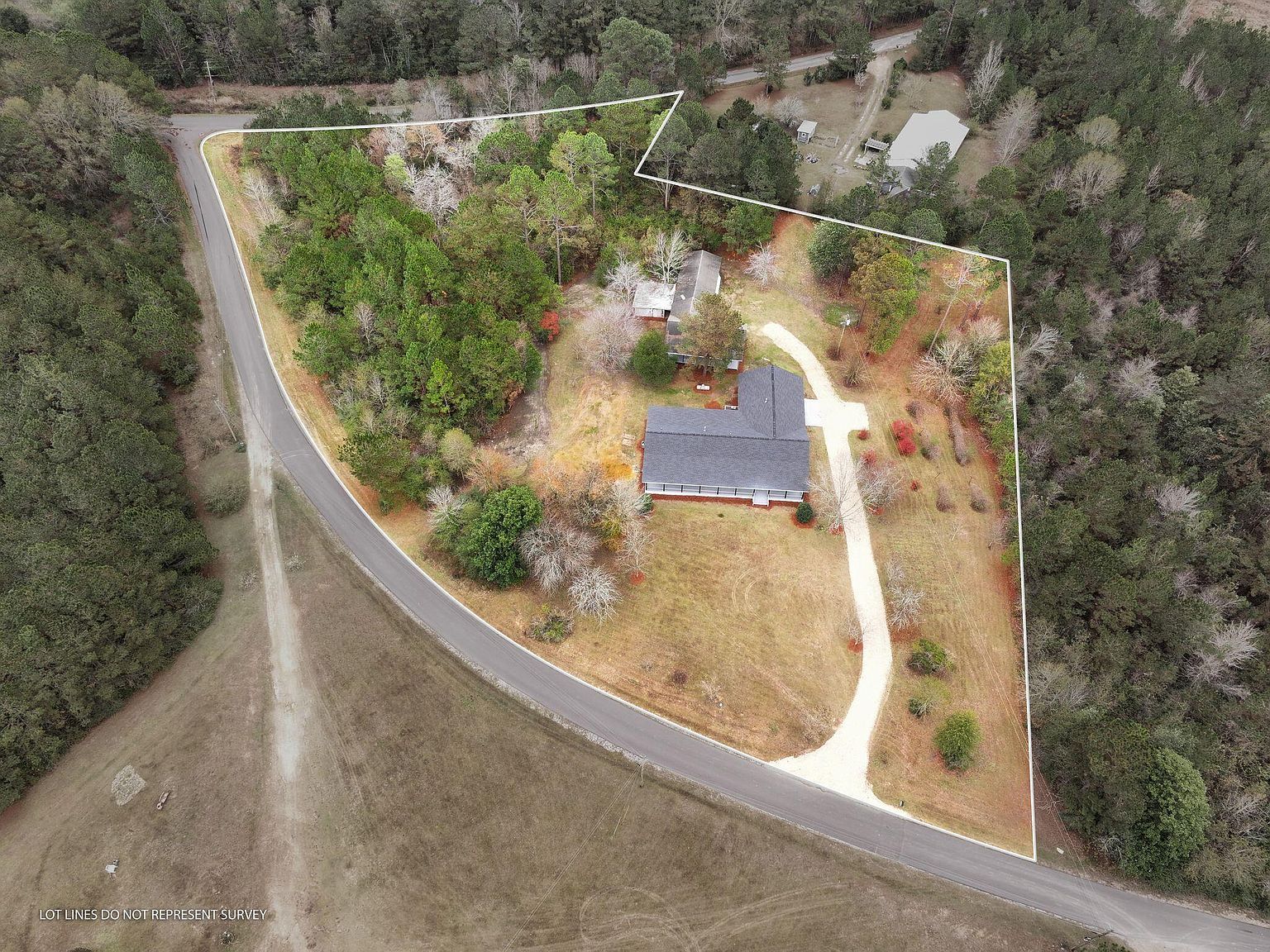 21 Sunset Hills Rd Laurel, MS 39443 - Thumbnail 4