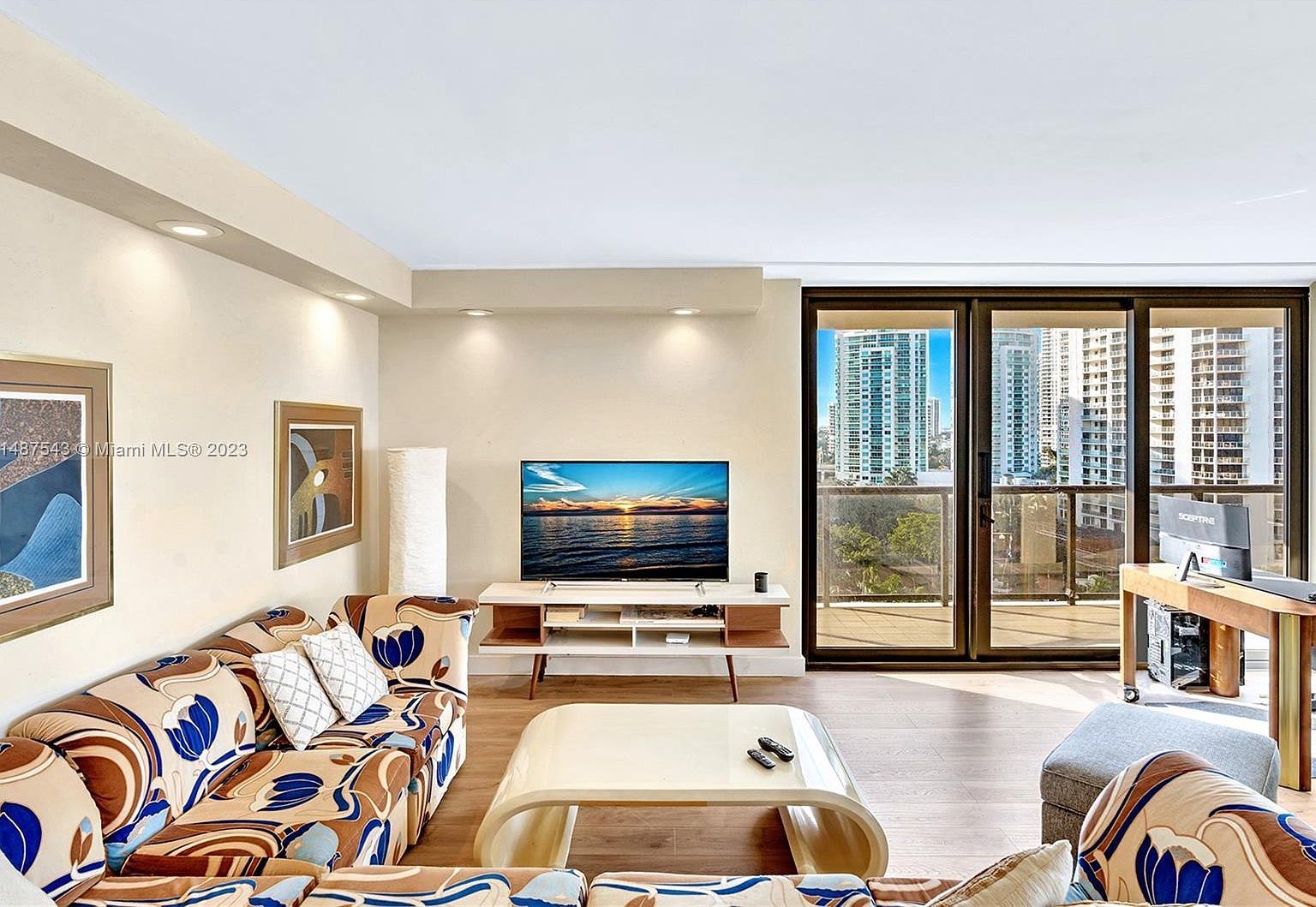 19667 Turnberry Way APT 11D Aventura, FL 33180 - Thumbnail 4