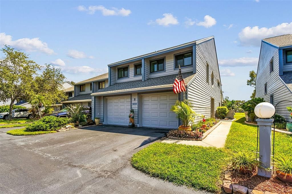 9050 Park Blvd APT 1 Seminole, FL 33777 - Thumbnail 4