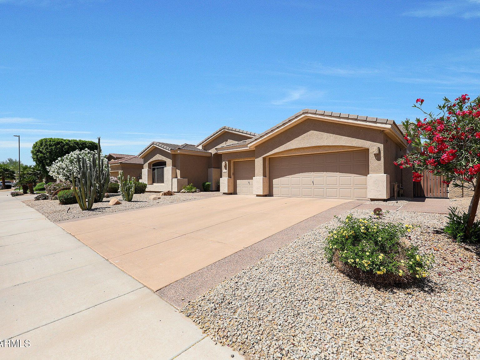 13458 W Coronado Rd Goodyear, AZ 85395 - Thumbnail 4